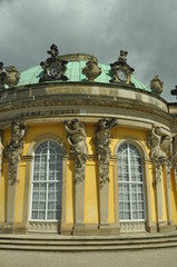 Fototapeta na wymiar Pałac w Poczdamie
