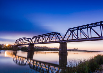 Early morning, the Murray Bridge