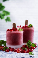 Frozen fruit popsicle