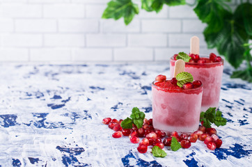 Frozen fruit popsicle