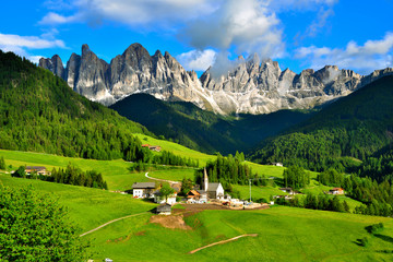 Panorama val di funes Italy