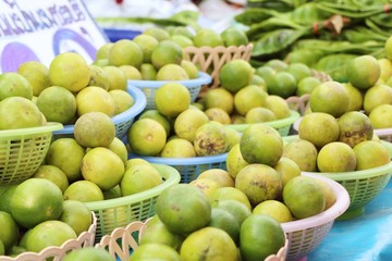 lemon at the market