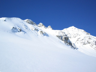 Fototapeta na wymiar Schweitzer Berge im Winter