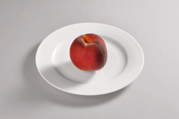 Round dish with peach