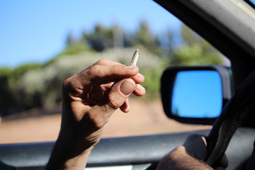 infraction du code de la route : fumer au volant
