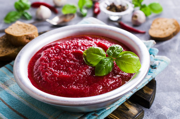 Beetroot soup with spices
