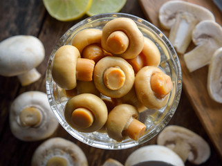 whole champignon mushrooms