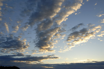 朝の空