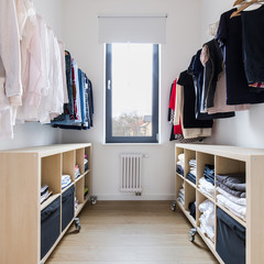 Tidy spacious closet