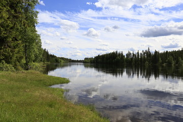 Fototapeta na wymiar River in northern Sweden