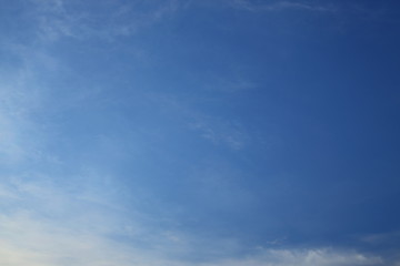 Fototapeta premium cloud above clear blue sky