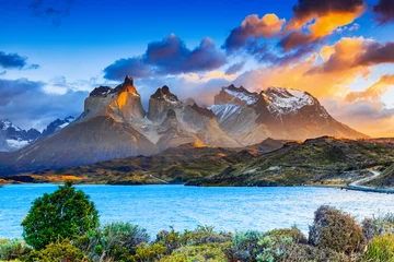 Foto op Plexiglas Cuernos del Paine Nationaal Park Torres Del Paine, Chili.