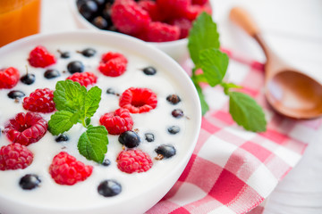 raspberry fruit and fresh mint