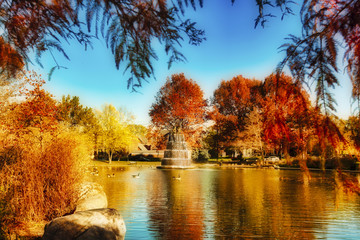 Goodale Park, located in the Victorian Village area of Columbus, Ohio, covers 32 acres and is the oldest park in the city. - obrazy, fototapety, plakaty