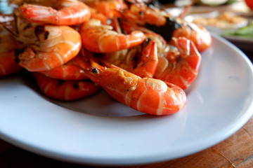 Grilled shrimp with spicy sauce, seafood