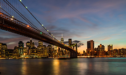 Fototapeta na wymiar Brooklyn Bridge at sunset
