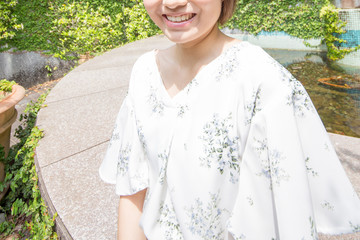 笑顔が素敵な日本女性