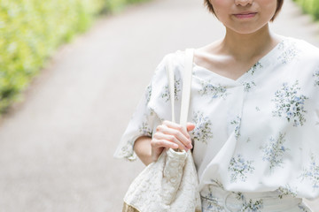 笑顔が素敵な日本女性