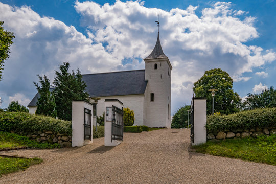 Church in Denmark V&aelig;r Kirke
