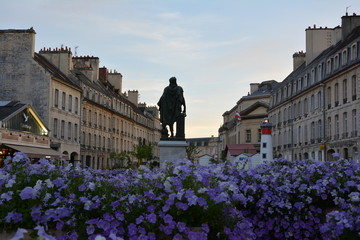 place Saint Sauveur à Caen