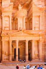 Obraz premium view of the Treasury- Petra, Jordan