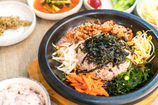 korean traditional food (Bibimbap)