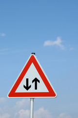 achtung gegenverkehr