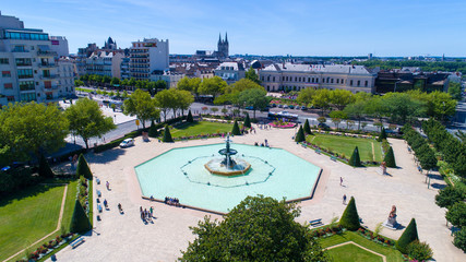 Vue aérienne sur le jardin du Mail, dans le centre ville d'Angers