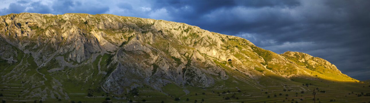 Piatra Secuiului, Szekelyko mountain