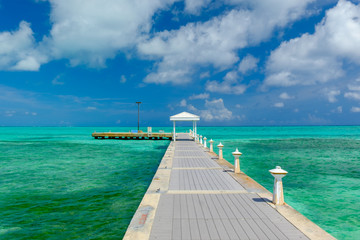 Obraz premium Pier on the Caribbean sea at Rum point, Grand Cayman