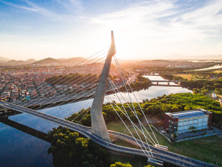 Imagem a&eacute;rea da ponte do saber, ilha do fund&atilde;o, RJ 
