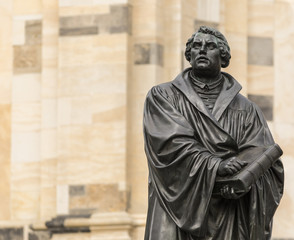 Lutherdenkmal Dresden - obrazy, fototapety, plakaty