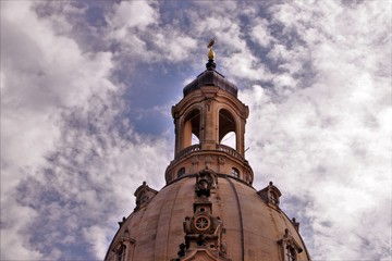 Fototapeta na wymiar Barockkirche. Frauenkirche. Dresden