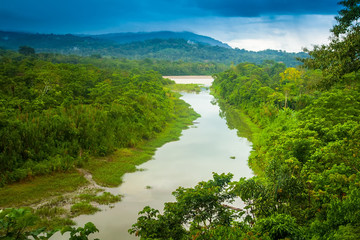 Amazon River. Flow k recke Amazon.