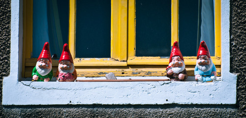 nains de fen&ecirc;tre