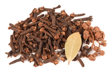 cloves on a white background