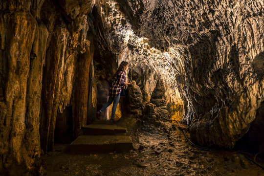 รูปภาพSpelunking – เลือกดูภาพถ่ายสต็อก เวกเตอร์ และวิดีโอ57,216 | Adobe ...