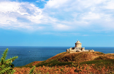 Fort sur la c&ocirc;te de Bretagne