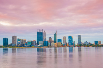 Fototapeta premium Panoramę śródmieścia Perth w Australii