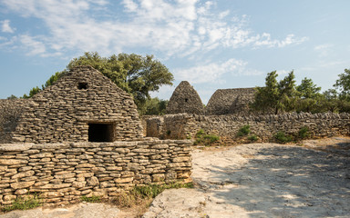Fototapeta na wymiar Historic village des Bories near Gordes, Provence region of France