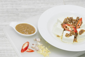 White Tofu and bean with garlic deep fried.