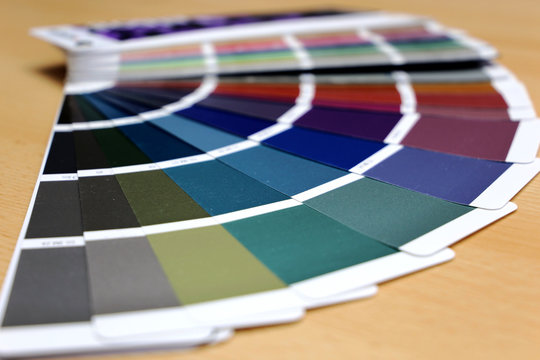 RAL-Farbf&auml;cher (RAL Colour chart, colour fan deck)