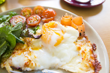Eggs 