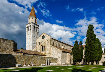Fototapeta na wymiar Basilica di Santa Maria Assunta in Aquileia, Italy