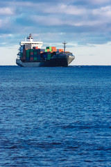 Grey container ship © InfinitumProdux