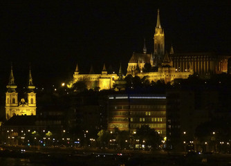 Fototapeta na wymiar night scenery in Budapest