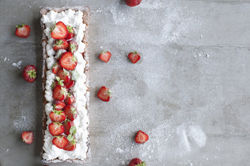Strawberry Tart (Meringue or Whipped Cream)