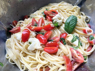 linguines tomates et mozzarella