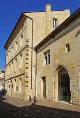 Fototapeta na wymiar Maisons anciennes de saint-émilion