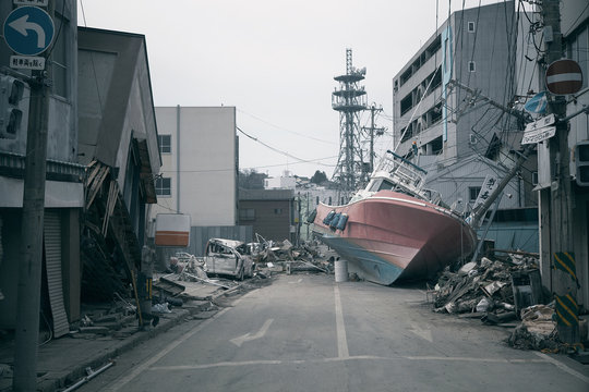 Tsunami : 04/30/2011 Fukushima japan